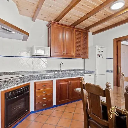 Casa Con 3 En El Tarajal Holiday home Malaga