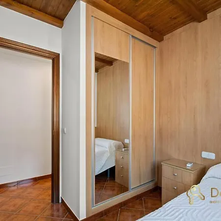 Casa Con 3 En El Tarajal