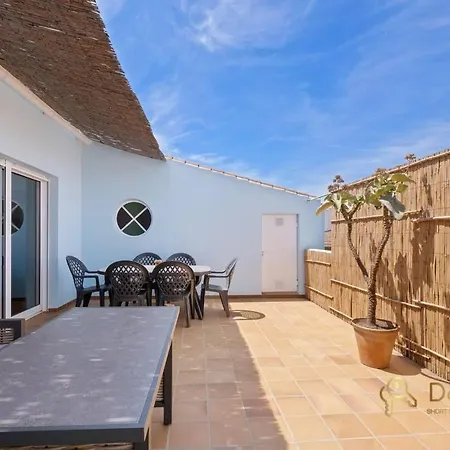 Casa Con 3 En El Tarajal Holiday home Malaga